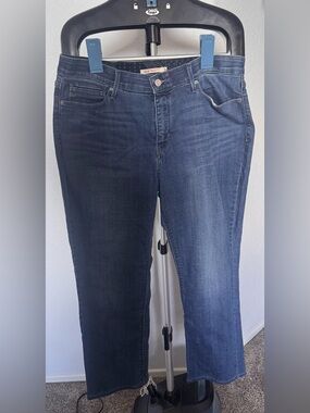 Levi's Women's Straight Leg Jeans - Indigo Blue Wash